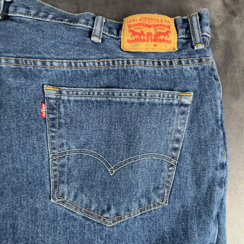 Levis 560 Comfort Fit Jeans Mens 42x29 Blue Loose Tapered Denim 2423